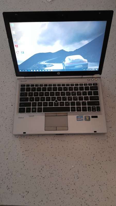 HP Laptop  i7 with Windows and Office 2016 ** Grab a Bargain**