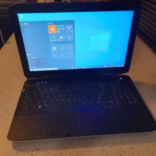 Dell Laptop  i5 15` 320GB 8GB Ram **Grab a Crazee Hot Deal **