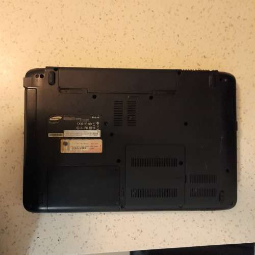 SAMSUNG 15` 1 TB Grab a Crazee Hot Deal ** PRICE DROP REDUCED TO CLEAR**