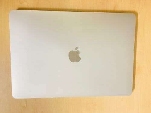 **GRAB A BARGAIN** AS NEW APPLE MACBOOK PRO RETINA 2017 *Low Cycle Count*