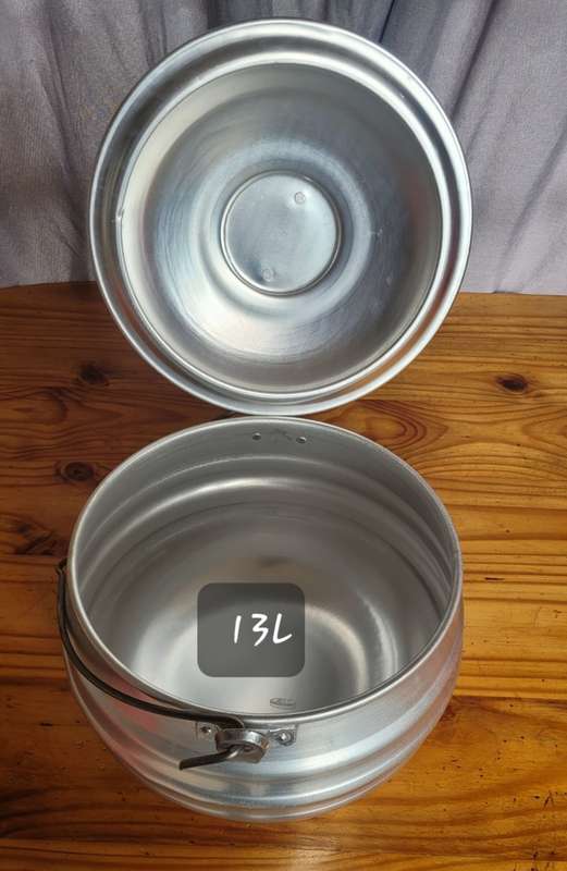 13 L Aluminium Potjie Pot