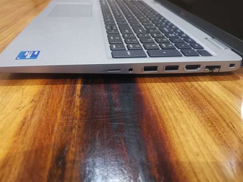 Dell Latitude 5520 Intel i7, 11th Gen Laptop with 32GB + Win 11 (Refurb)