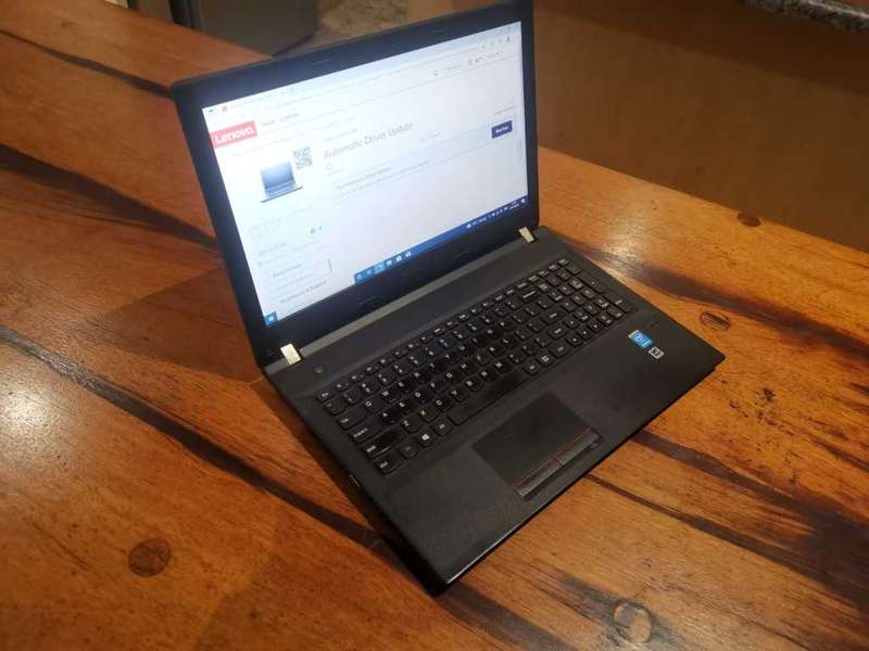 Lenovo E50-80 laptop i5-5200u 8 GB DDR3 1600 250 GB SSD