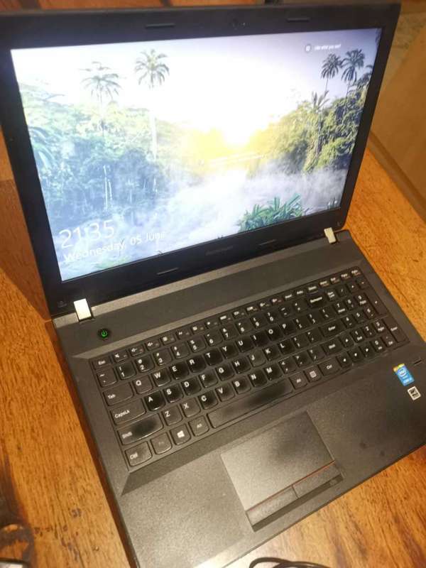 Lenovo E50-80 laptop i5-5200u 8 GB DDR3 1600 250 GB SSD