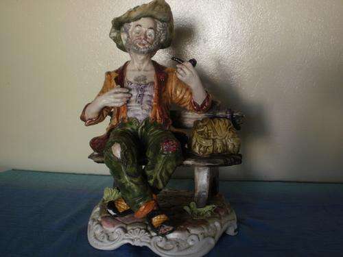 Very large Capodimonte figurine