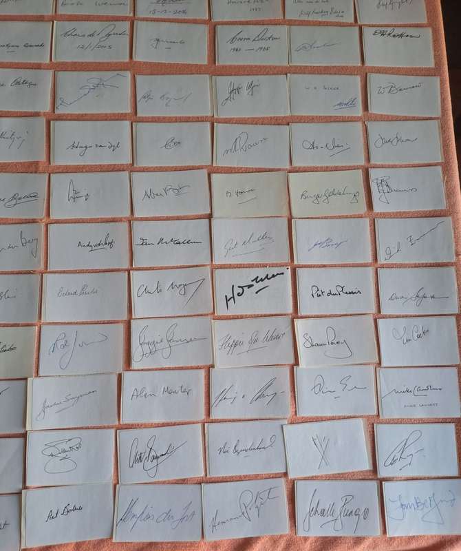Signatures of 153 Springbok rugby players from the amateur era: 1937-1989 See details below