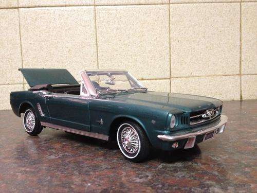 Motormax Ford Mustang 1974 Convertible