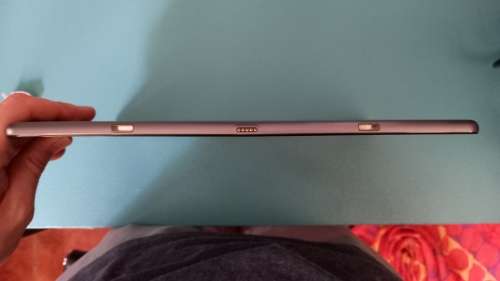 Chuwi Hi12 Windows Tablet in great condition