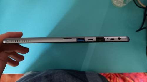 Chuwi Hi12 Windows Tablet in great condition