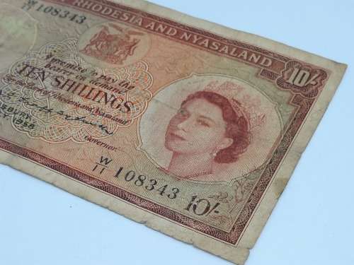 BANK OF RHODESIA AND NYASALAND 10 SHILLING 18TH JULY 1958 BANK NOTE