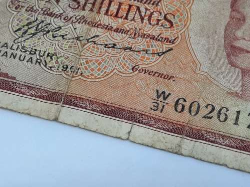 BANK RHODESIA NYASALAND 25TH JANUARY 1961 TEN SHILLING BANK NOTE