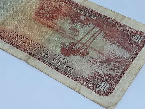BANK OF RHODESIA NYASALAND TEN SHILLING 17TH JUNE 1960 BANK NOTE