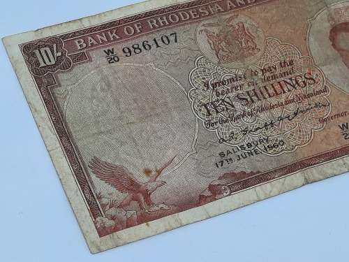 BANK OF RHODESIA NYASALAND TEN SHILLING 17TH JUNE 1960 BANK NOTE