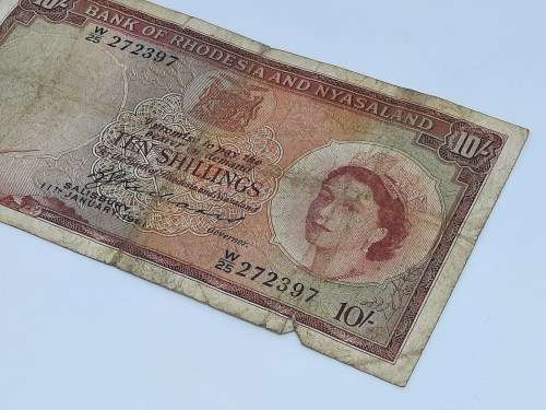 BANK OF RHODESIA  AND NYASALAND 11TH JANUARY 1961 BANK NOTE