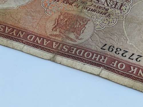 BANK OF RHODESIA  AND NYASALAND 11TH JANUARY 1961 BANK NOTE