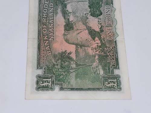 BANK OF RHODESIA AND NYASALAND ONE POUND 30TH OF NOVEMEBER 1960 BANK NOTE