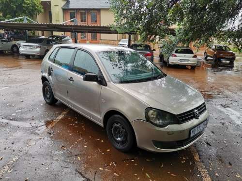 2013 VW POLO VIVO 1.4 TRENDLINE MANUAL