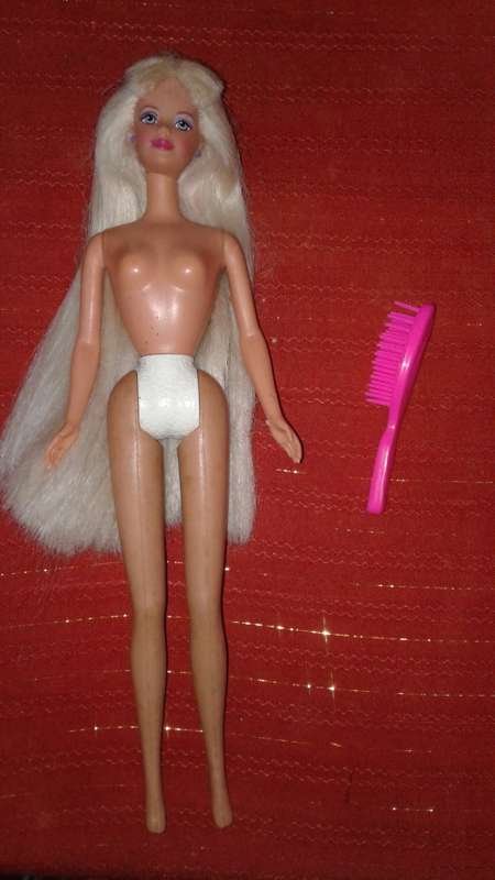 Barbie - Blonde ( No clothes)