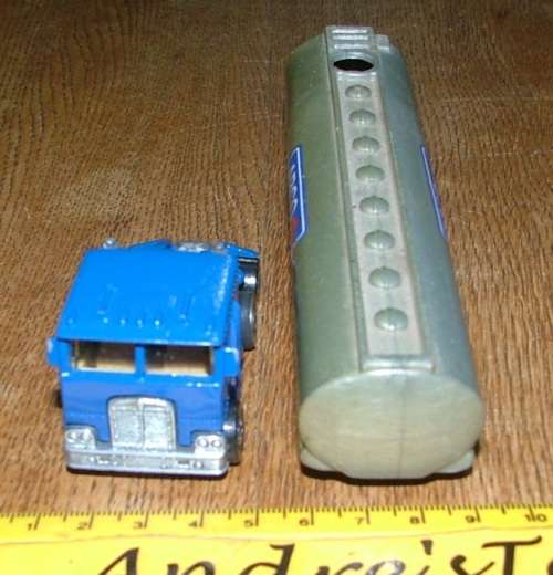 Hot-wheels ~ Kenworth Truck and trailer "Arco" ~ Loose