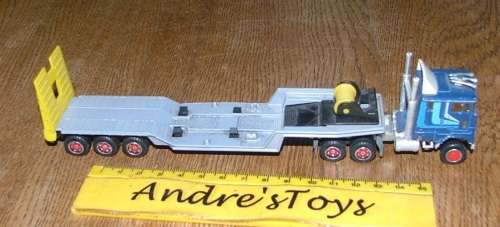 Majorette ~  Horse and trailer ~ Loose