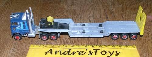 Majorette ~  Horse and trailer ~ Loose