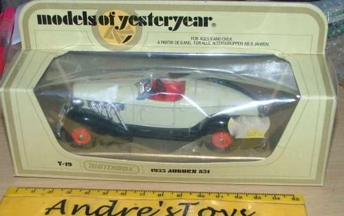 Matchbox Models of Yesteryear ~  Y19 1933 Auburn 851 ~ Yellow window box