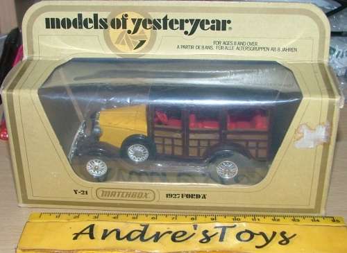 Matchbox Models of Yesteryear ~  Y21 1927 Ford A ~ Yellow window box
