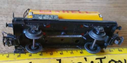 Model train ~ Marklin Shell Tanker