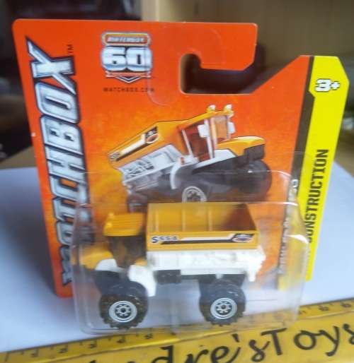 2012 Matchbox ~ BBK49-0818 ~ MBX FRM 6000 ~  Mint on Short Card