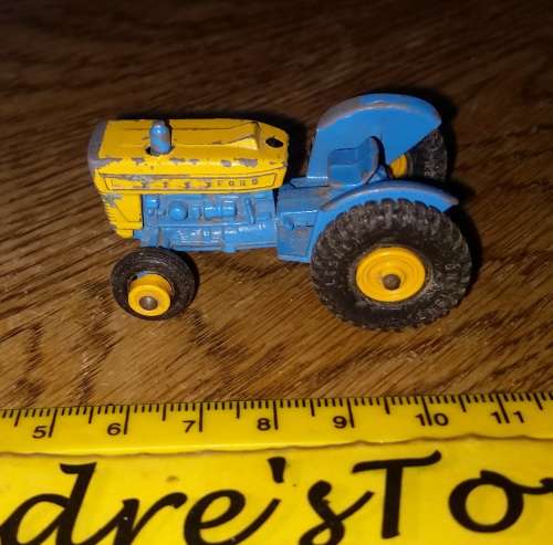 Matchbox  ~ No39 Ford Tractor ~ Loose / Spares & repairs