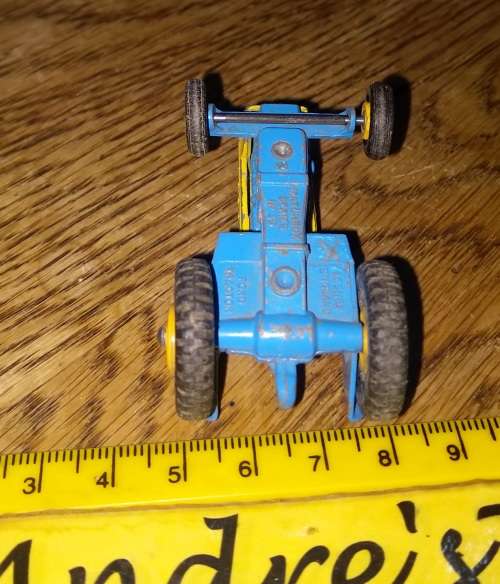 Matchbox  ~ No39 Ford Tractor ~ Loose / Spares & repairs