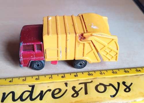 Matchbox  ~ No36 Refuse truck ~ Loose ~ 1979
