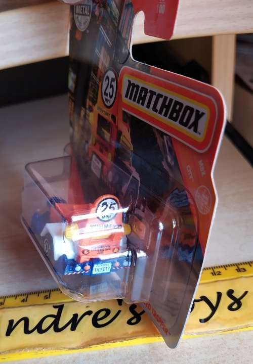 2019 Matchbox ~ No98/100 Speed Trapper ~ Mint on Short card