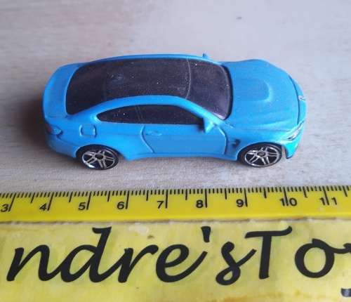 2014 Hot Wheels ~ BMW M4 ~ Loose