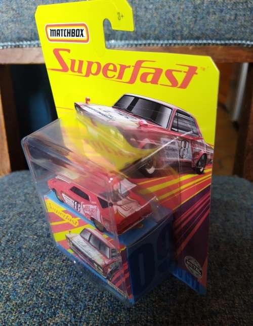 Matchbox Superfast 2019 #09 1971 Nissan Skyline 2000 GTX ~ Mint on card with Display Box