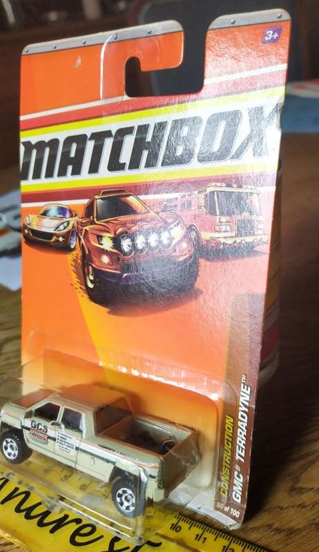 2009 Matchbox ~ GMC Terradyne 50/100 ~ Mint on Long card