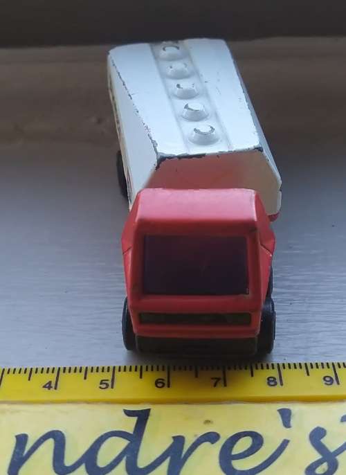Matchbox  Superfast ~  No63 Freeway Gas Tanker ~ Loose