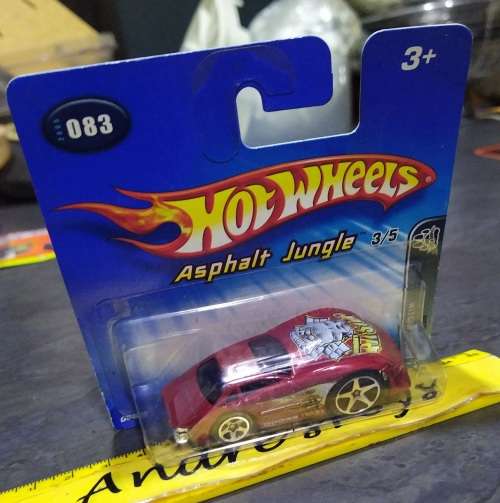 2004 Hotwheels ~ Asphalt Jungle ~ Mint on Short card