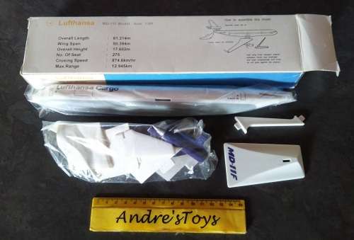 1:200 Lufthansa MD-11F Model: Extremely hard to find model