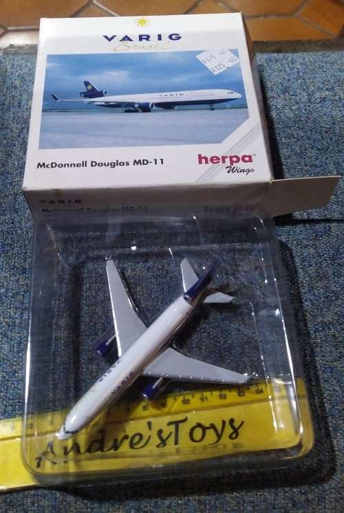 Varig ~ 1/500 ~ McDonnell Douglas MD-II