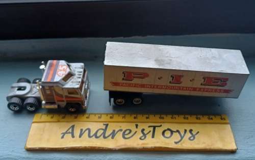 Matchbox Kenworth & Tyco Trailer - Loose