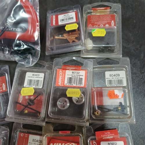 Ninco parts - a tub of goodies ~ wining bid  takes the lot.