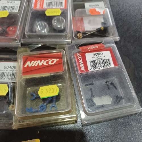 Ninco parts - a tub of goodies ~ wining bid  takes the lot.