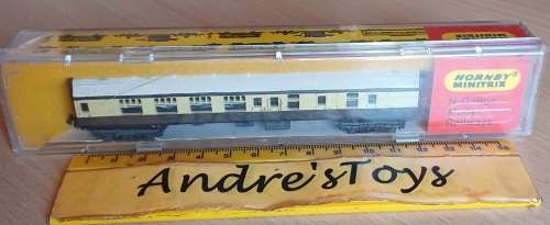 Model train ~ Hornby Minitrix  ~ N Scale - N 303 ~ Couch ~ Cased
