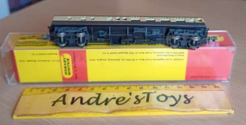 Model train ~ Hornby Minitrix  ~ N Scale - N 303 ~ Couch ~ Cased