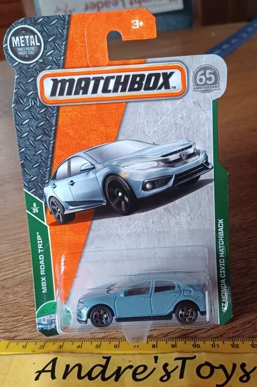 2017 Matchbox ~ 17 Honda Civic Hatchback ~ Mint  on Long card