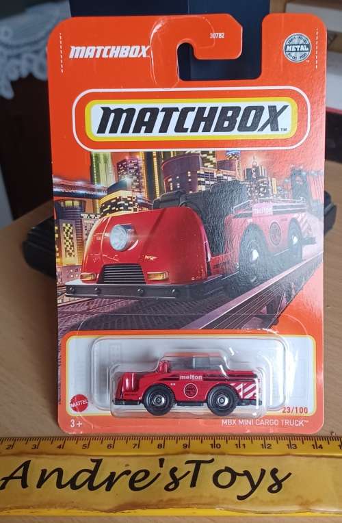 2021 Matchbox ~ No23/100 ~ MBX Mini Cargo Truck ~ on Long card
