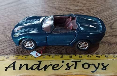 Maisto ~ Jaguar XK130 Scale 1/37 ~ Loose