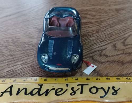 Maisto ~ Jaguar XK130 Scale 1/37 ~ Loose