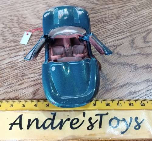 Maisto ~ Jaguar XK130 Scale 1/37 ~ Loose